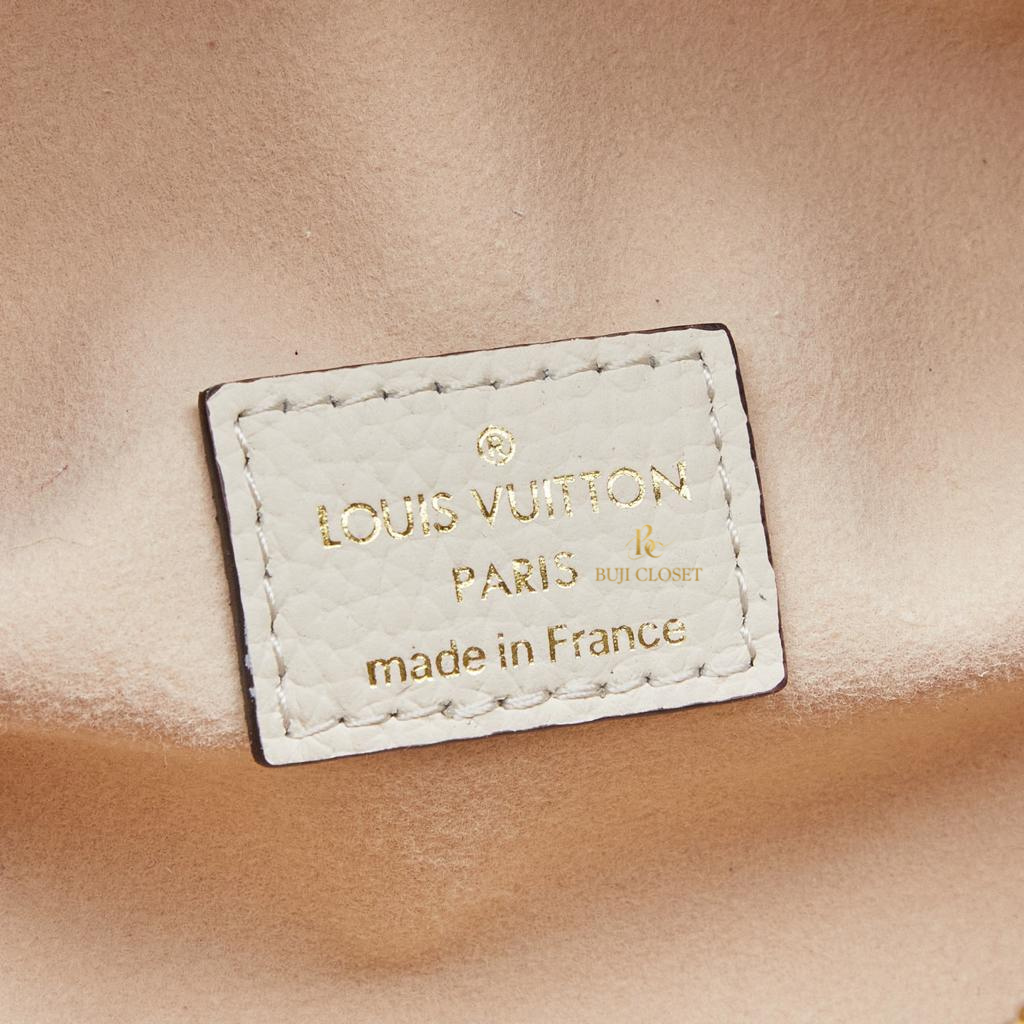 LOUIS VUITTON BUMBAG EMBOSSED CREAM